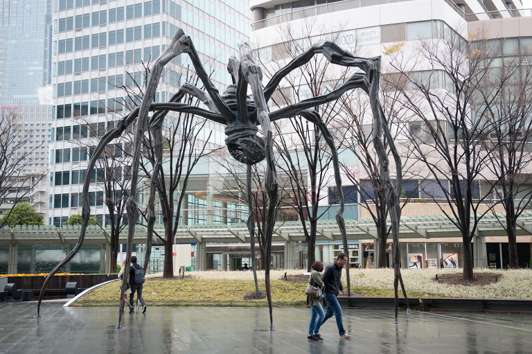 Louise Bourgeois Maman tokyo