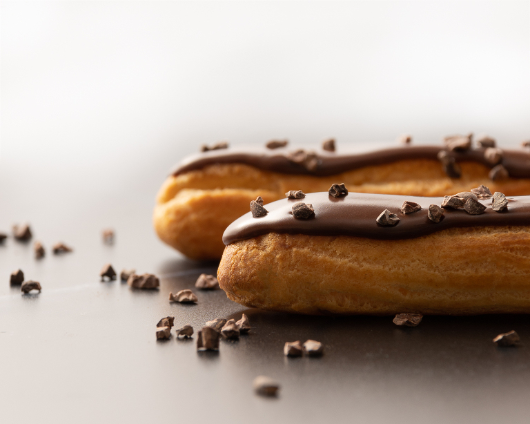 eclairs au chocolat - photographie culinaire