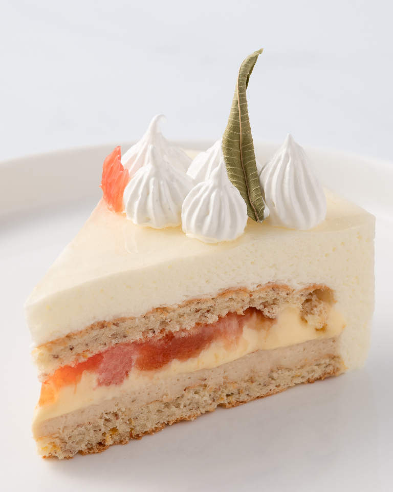 Entremet Jasmin pamplemousse L'Atelier Sucré d'Elo à Noisy-Sur-École